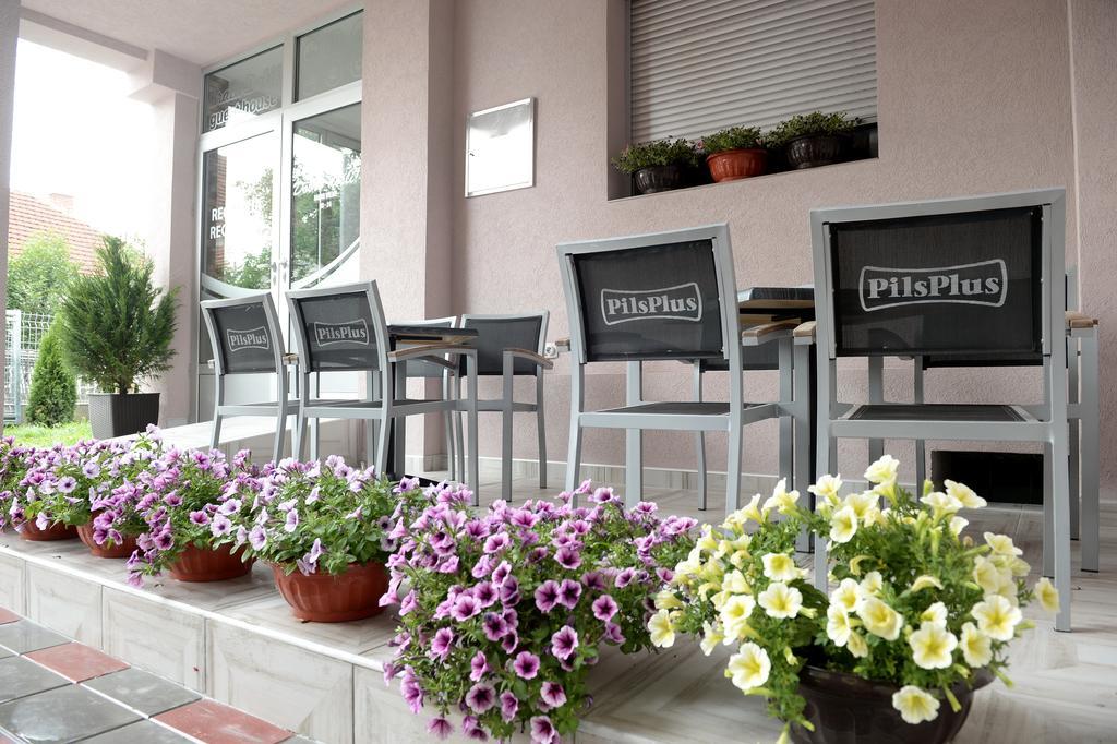 Guesthouse Dokic Leskovac  Bagian luar foto