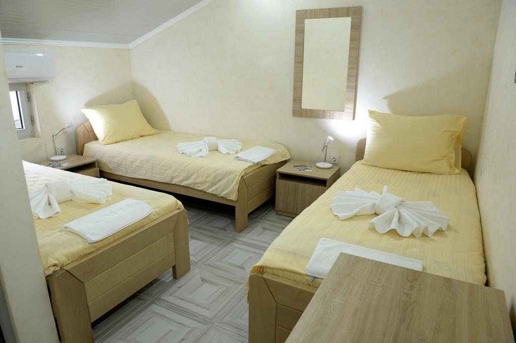Guesthouse Dokic Leskovac  Bagian luar foto