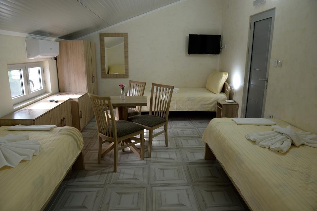Guesthouse Dokic Leskovac  Bagian luar foto