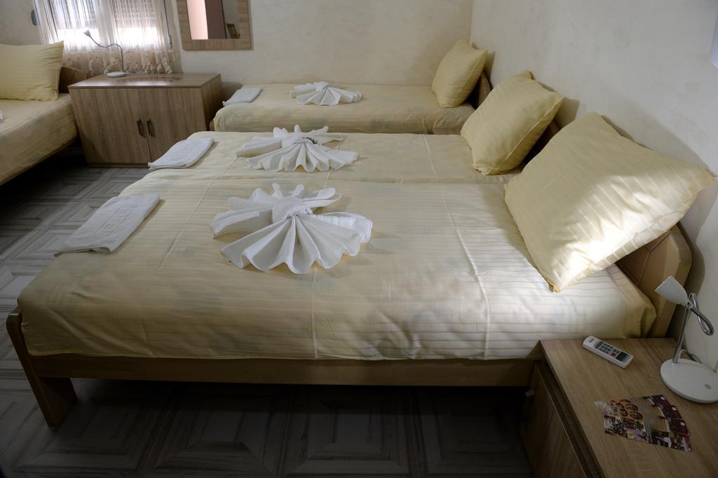 Guesthouse Dokic Leskovac  Bagian luar foto