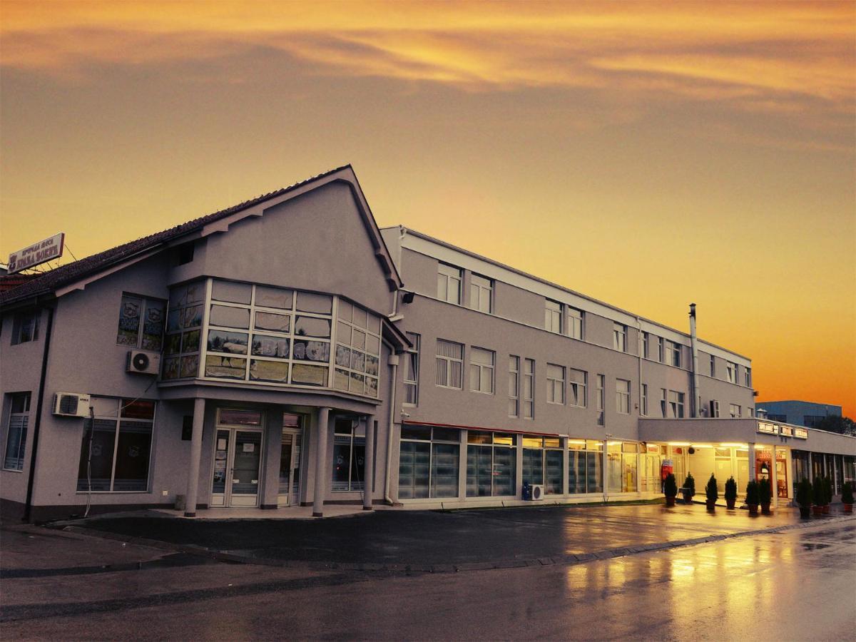 Guesthouse Dokic Leskovac  Bagian luar foto